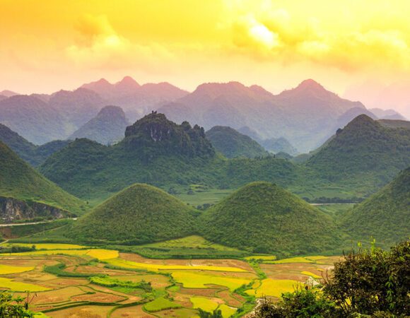 The mysterious beauty of Quản Bạ Twin mountains – Masterpiece of natural creation